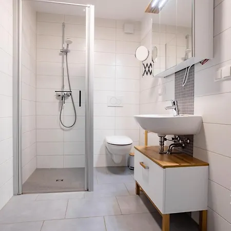 Apartment Remise *